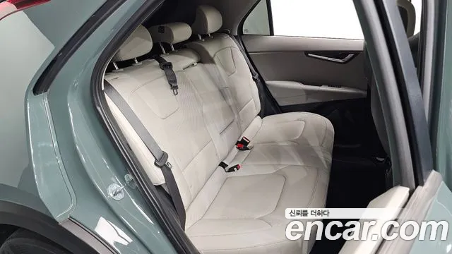 Kia Niro New — Фото автомобиля 11