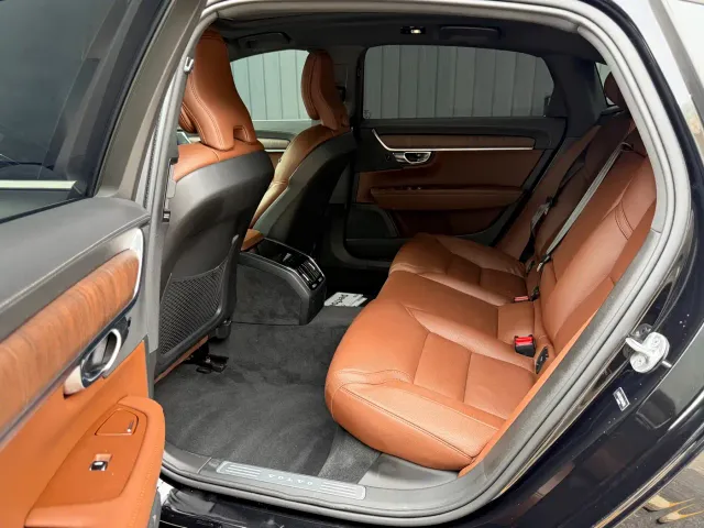 Volvo S90 — Фото автомобиля 6