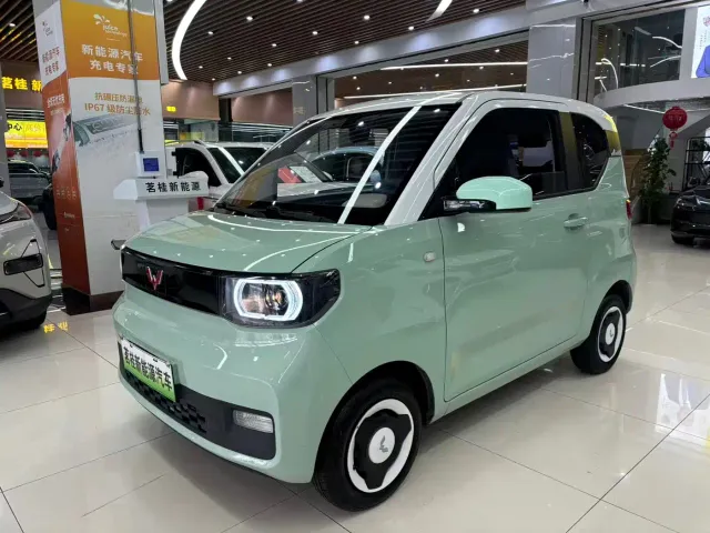 Фотография автомобиля — Wuling Hongguang Mini EV