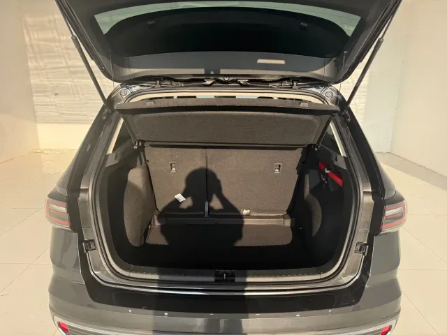 Volkswagen Tharu — Фото автомобиля 7