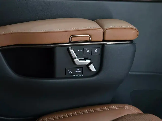 Toyota Vellfire — Фото автомобиля 12