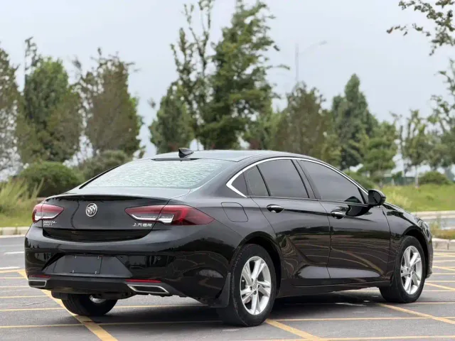 Buick Regal — Фото автомобиля 4