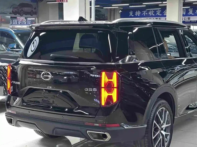 GAC Trumpchi GS8 — Фото автомобиля 9