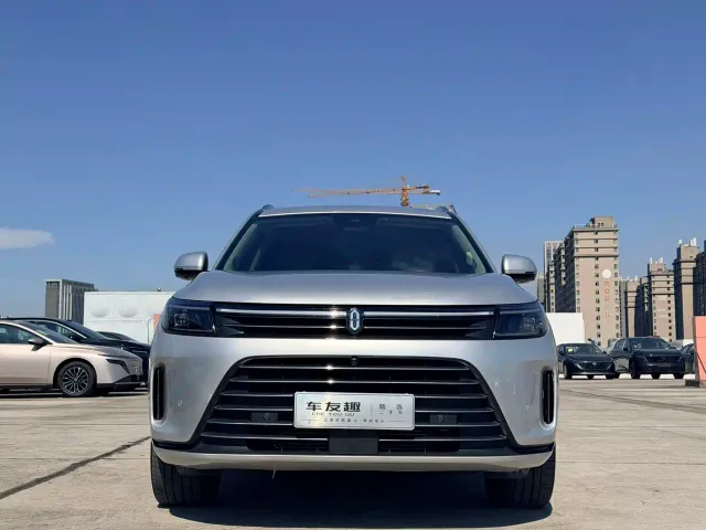 Aito M7 — Фото автомобиля 2