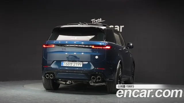 Land Rover Range Rover Sport — Фото автомобиля 4