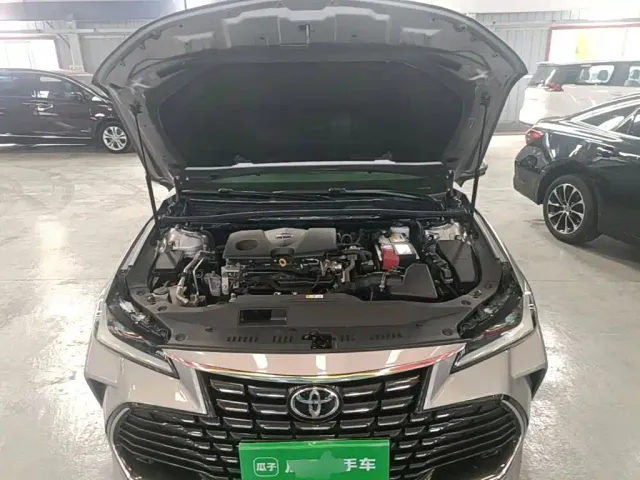 Toyota Avalon — Фото автомобиля 19
