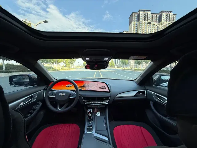 Cadillac CT5 — Фото автомобиля 8