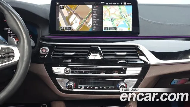 BMW 5-Series — Фото автомобиля 13