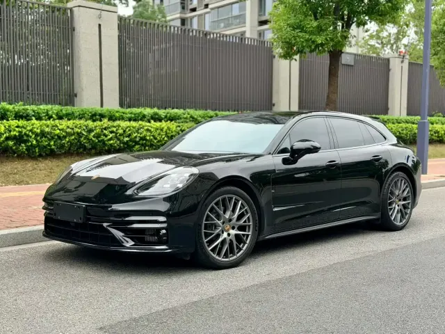 Фотография автомобиля — Porsche Panamera