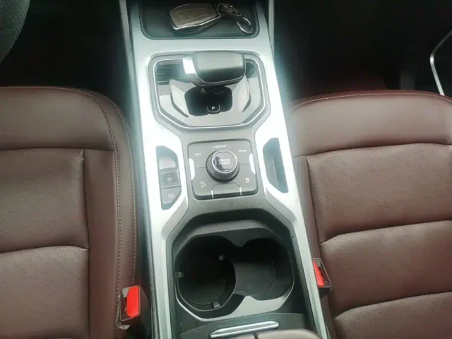 Geely Haoyue — Фото автомобиля 13