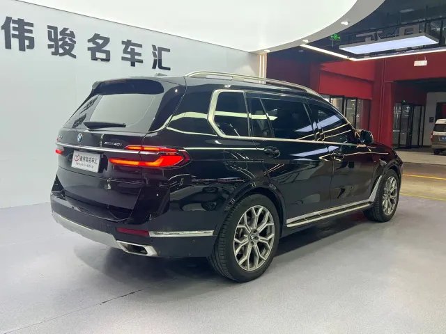 BMW X7 — Фото автомобиля 19