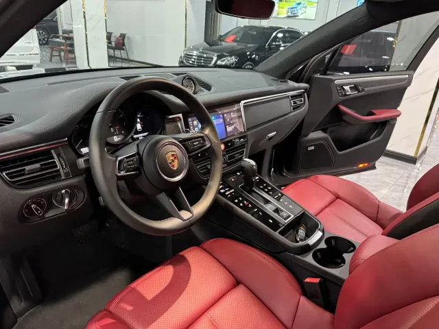 Porsche Macan — Фото автомобиля 4