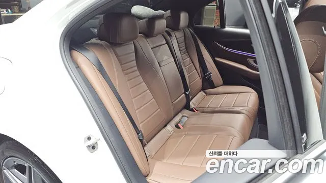 Mercedes-Benz E-Class W213 — Фото автомобиля 17