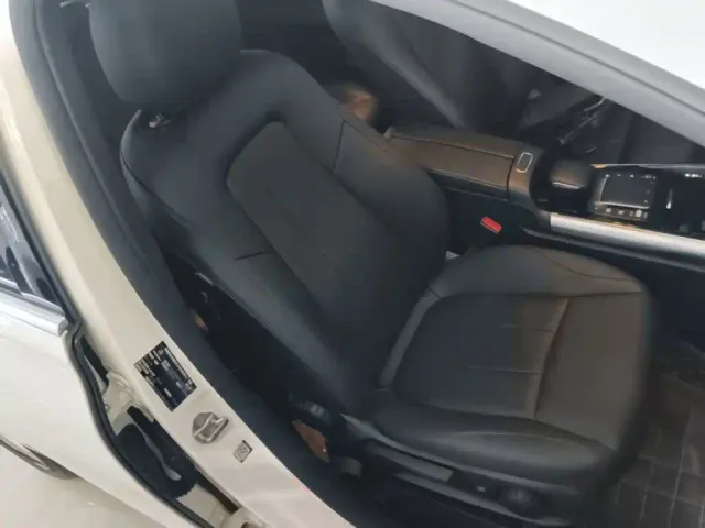 Mercedes-Benz B-Class — Фото автомобиля 24