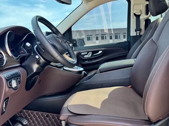 Mercedes-Benz V-Class — Фото автомобиля 9
