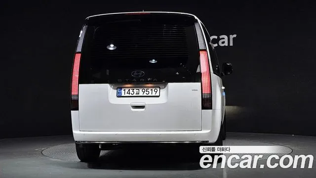 Hyundai Staria Staria 4WD Lounge 9 мест — Фото автомобиля 4