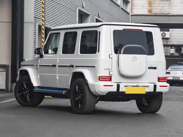 Mercedes-Benz G-Class — Фото автомобиля 4