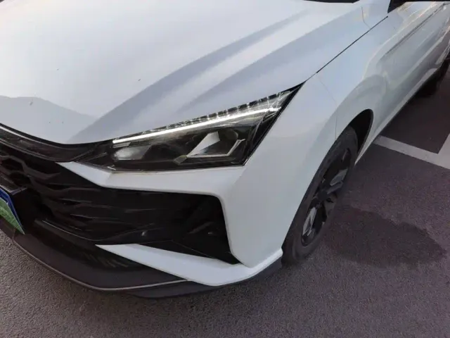 Dongfeng Yixuan — Фото автомобиля 23