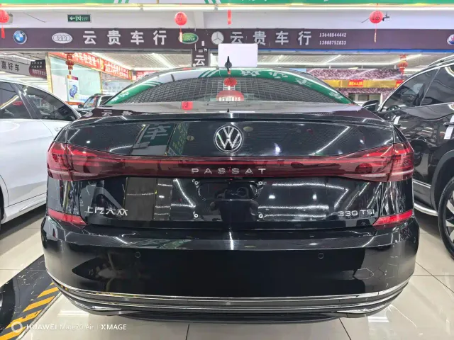 Volkswagen Passat — Фото автомобиля 9