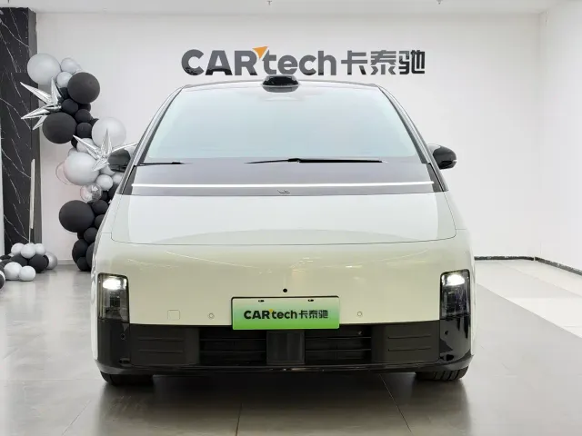 Li Auto MEGA — Фото автомобиля 2