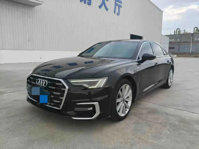 Фотография автомобиля — Audi A6L