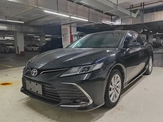 Фотография автомобиля — Toyota Camry