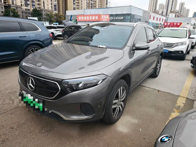 Фотография автомобиля — Mercedes-Benz EQA