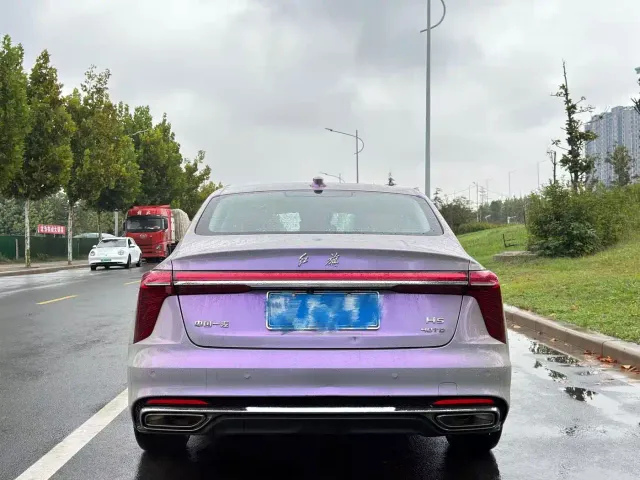 Hongqi H5 — Фото автомобиля 8
