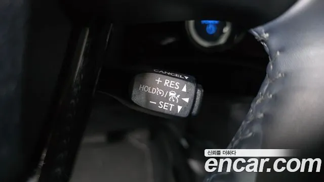 Toyota Prius — Фото автомобиля 7
