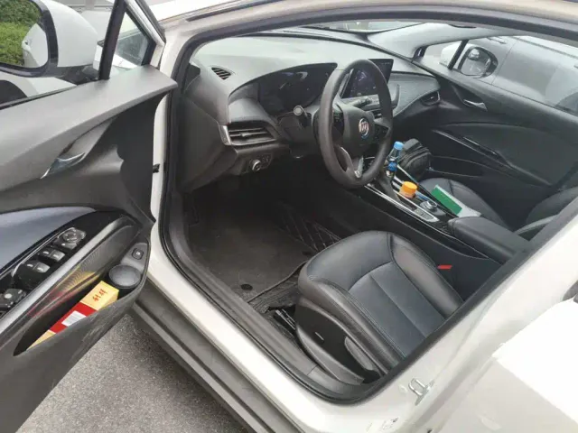 Buick Velite 6 — Фото автомобиля 12