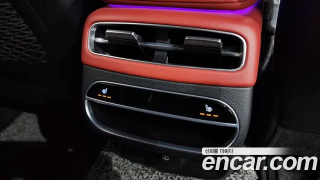 Genesis GV70 2.5T Бензин 2WD — Фото автомобиля 19