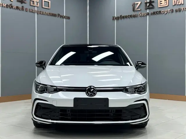 Volkswagen Golf — Фото автомобиля 2
