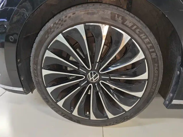 Volkswagen Phideon — Фото автомобиля 22