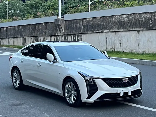 Cadillac CT5 — Фото автомобиля 2
