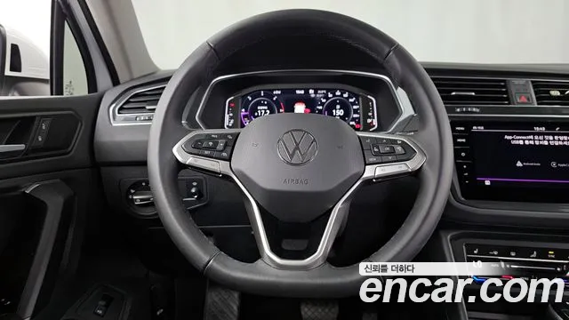 Volkswagen Tiguan Tiguan 2 поколение 2.0 TDI Prestige — Фото автомобиля 13
