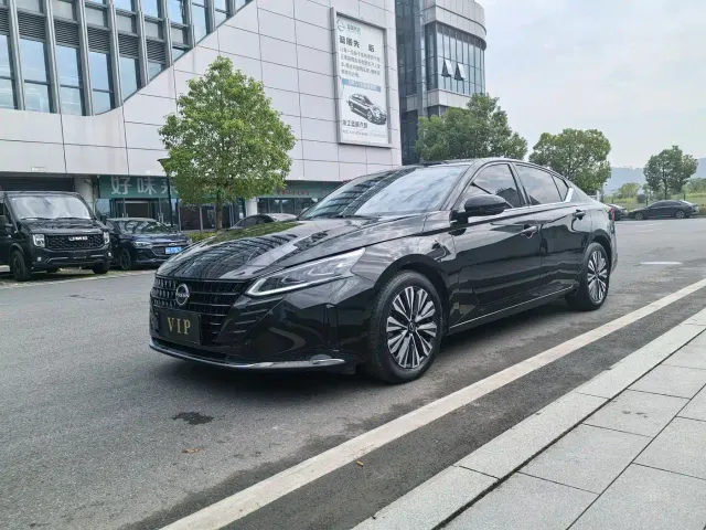 Фотография автомобиля — Nissan Teana
