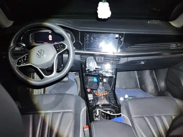 Volkswagen Passat — Фото автомобиля 12