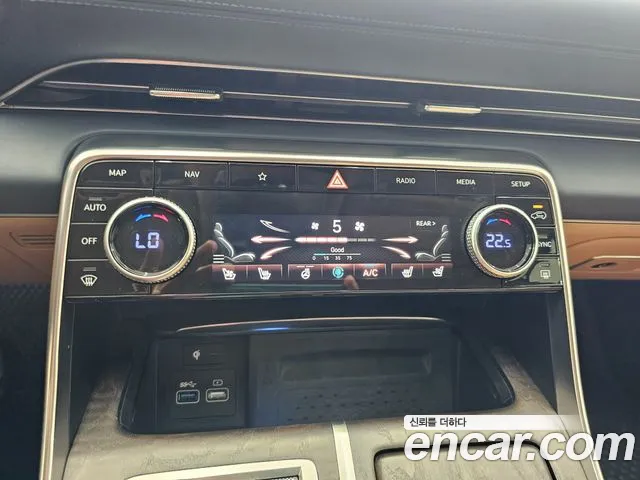 Genesis GV80 2.5T Бензин AWD — Фото автомобиля 13