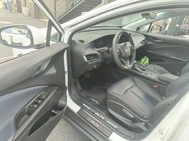 Buick Velite 6 — Фото автомобиля 15