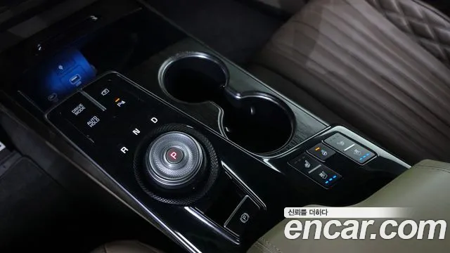 Kia K8 K8 Hybrid — Фото автомобиля 9