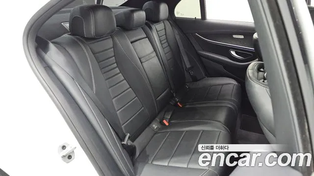 Mercedes-Benz E-Class W213 — Фото автомобиля 24