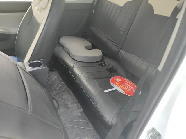 Wuling Hongguang Mini EV — Фото автомобиля 18