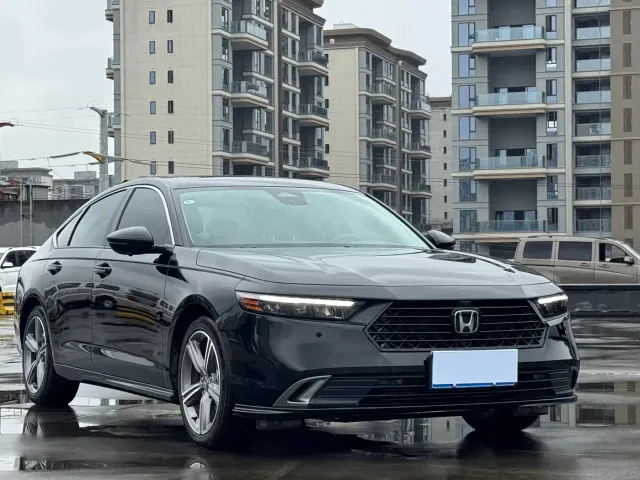 Honda Accord — Фото автомобиля 12