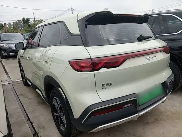 BYD Yuan UP — Фото автомобиля 4