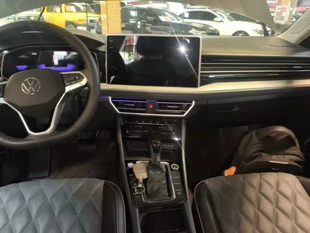 Volkswagen Sagitar — Фото автомобиля 12