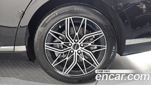 Genesis G90 Бензин 3.5 турбо AWD — Фото автомобиля 18