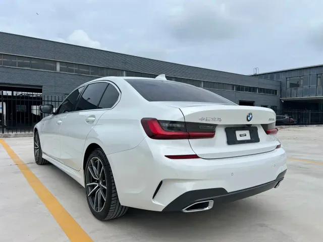 BMW 3 Series — Фото автомобиля 4