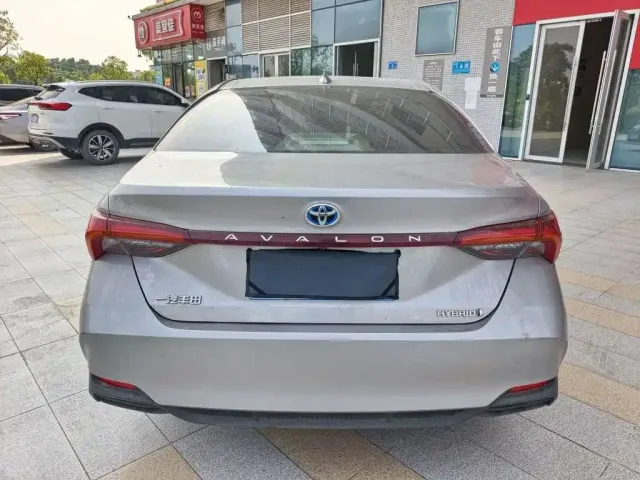 Toyota Avalon — Фото автомобиля 7