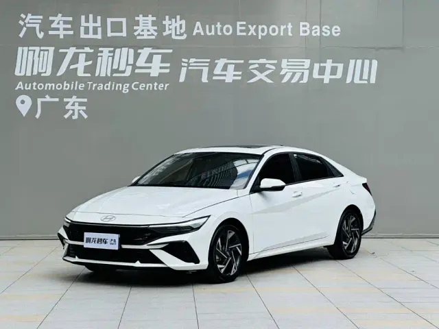 Фотография автомобиля — Hyundai Elantra