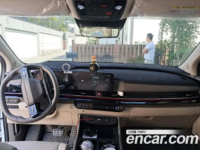 Kia Carnival Generation 4 — Фото автомобиля 14